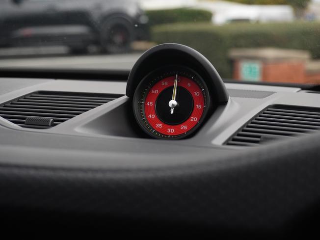 PORSCHE 911 Photo 18