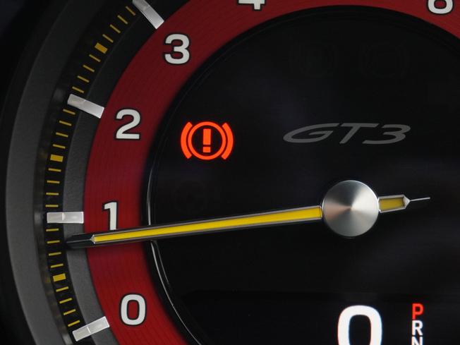 PORSCHE 911 Photo 21