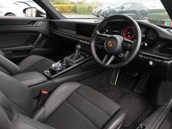 PORSCHE 911 Photo 3