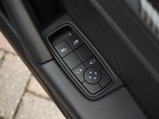 PORSCHE 911 Photo 38