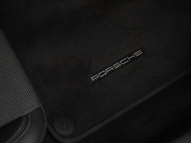 PORSCHE 911 Photo 43