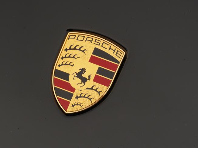 PORSCHE 911 Photo 47