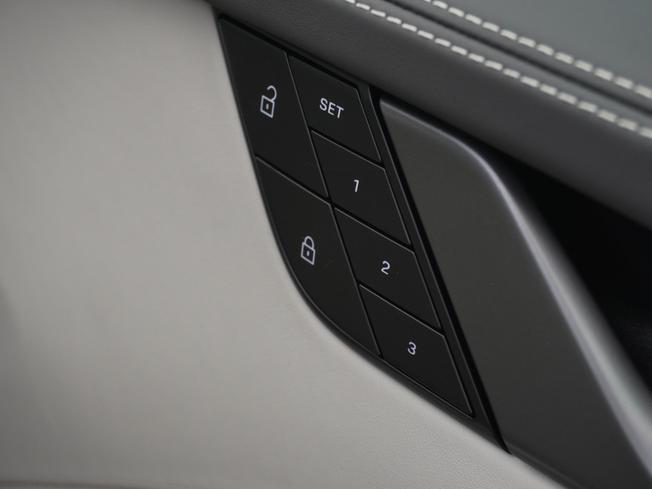 PORSCHE 911 Photo 15