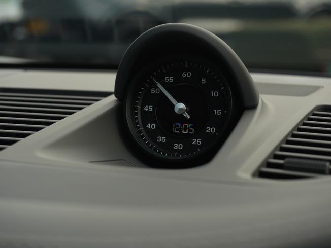PORSCHE 911 Photo 19