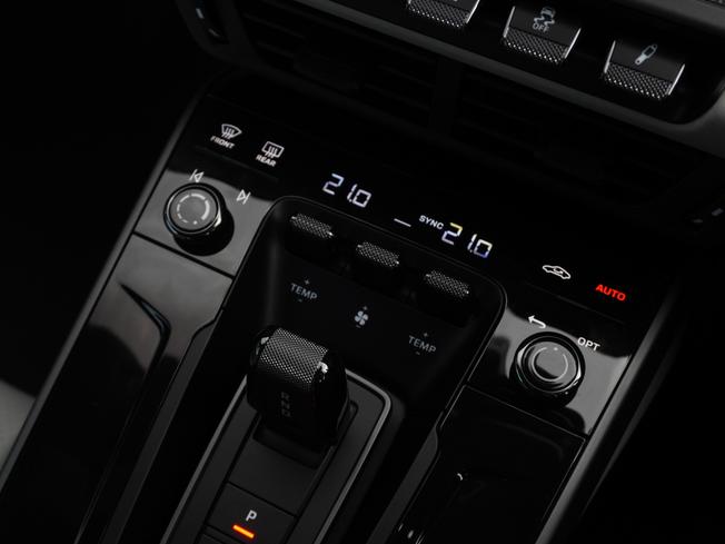 PORSCHE 911 Photo 24
