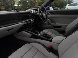 PORSCHE 911 Photo 3