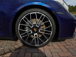 PORSCHE 911 Photo 4