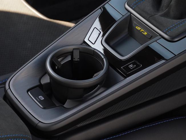 PORSCHE 911 Photo 24
