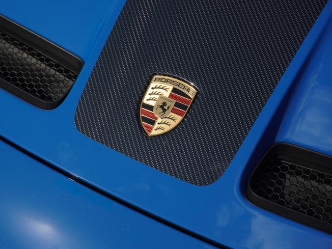 PORSCHE 911 Photo 31