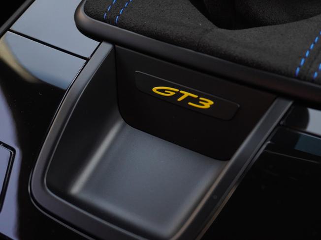 PORSCHE 911 Photo 38