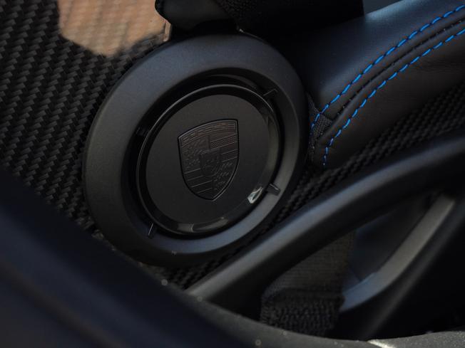 PORSCHE 911 Photo 47
