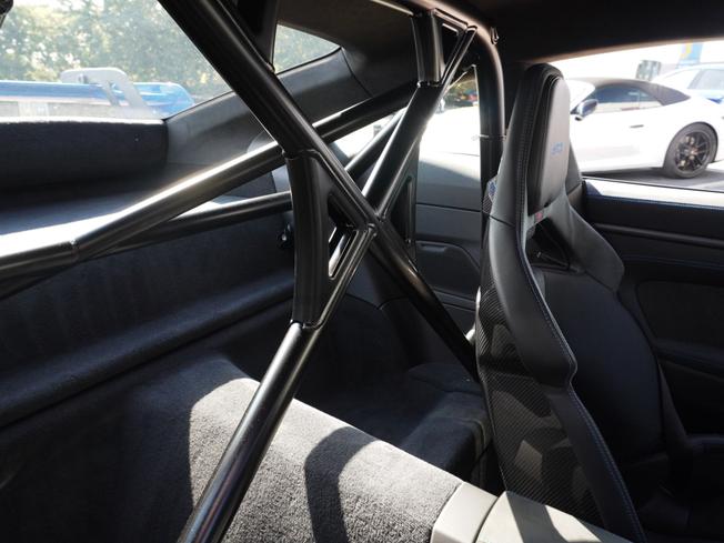 PORSCHE 911 Photo 9