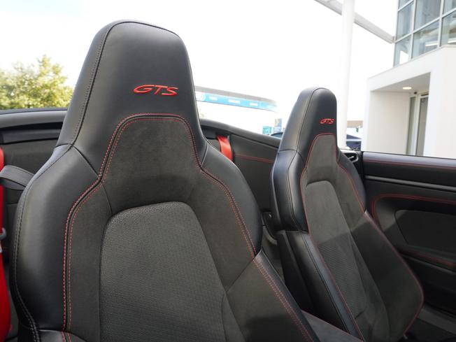 PORSCHE 911 Photo 11