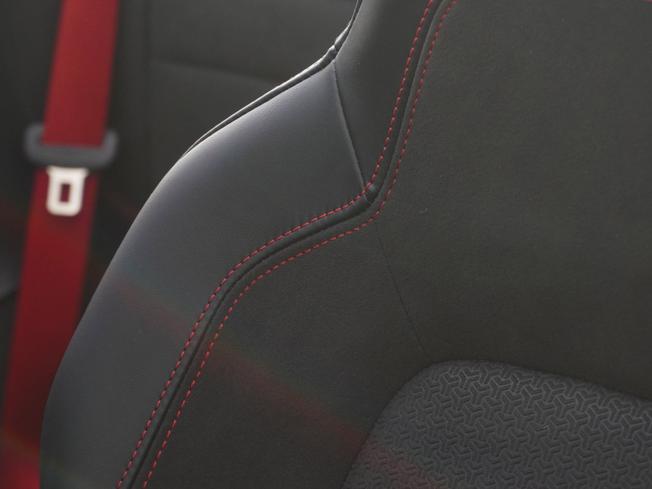 PORSCHE 911 Photo 16