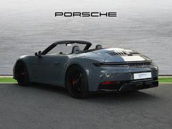 PORSCHE 911 Photo 2
