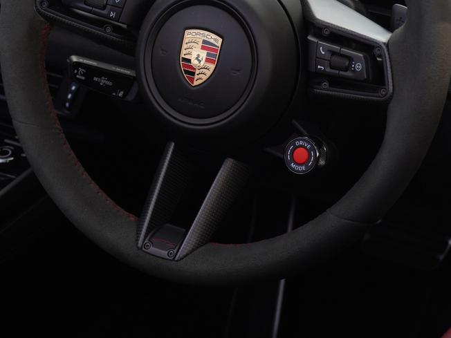 PORSCHE 911 Photo 23