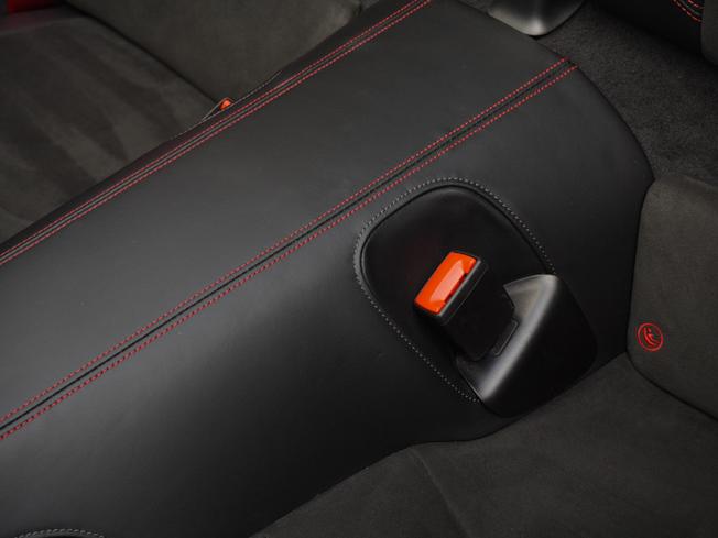 PORSCHE 911 Photo 25