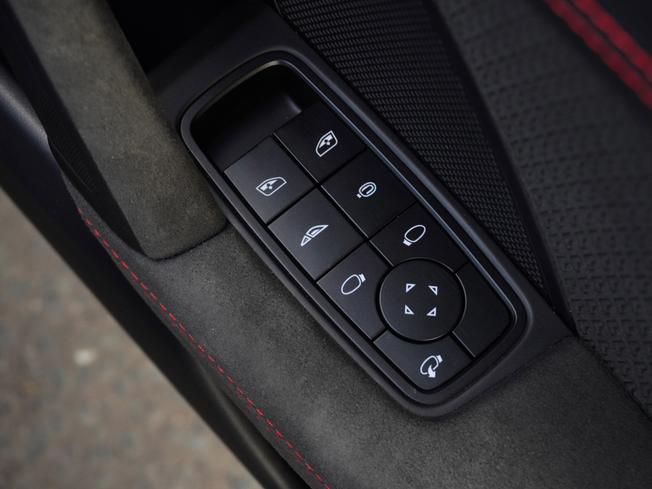 PORSCHE 911 Photo 27