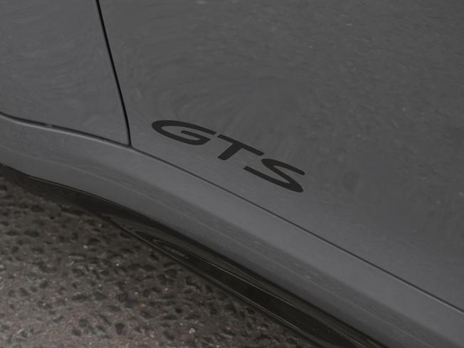 PORSCHE 911 Photo 40