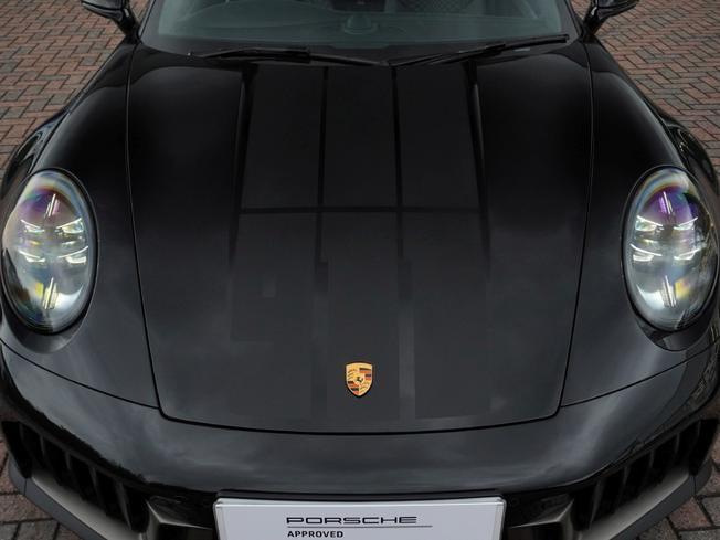 PORSCHE 911 Photo 10