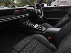 PORSCHE 911 Photo 3