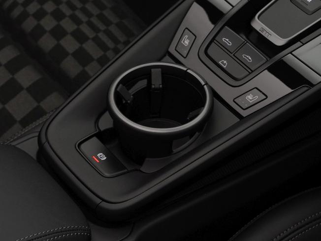PORSCHE 911 Photo 33