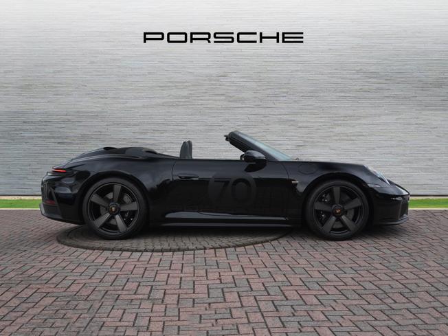 PORSCHE 911 Photo 5