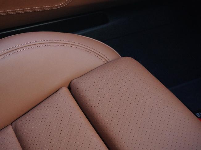 PORSCHE 911 Photo 10