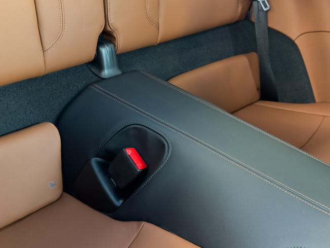 PORSCHE 911 Photo 12