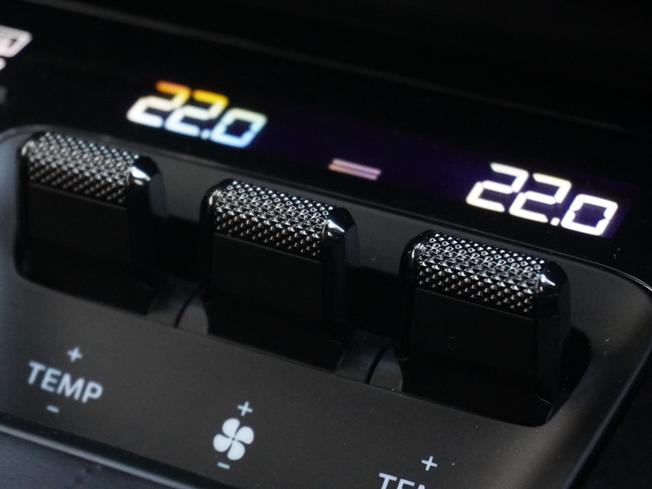 PORSCHE 911 Photo 16