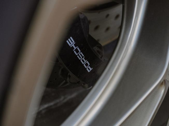PORSCHE 911 Photo 25