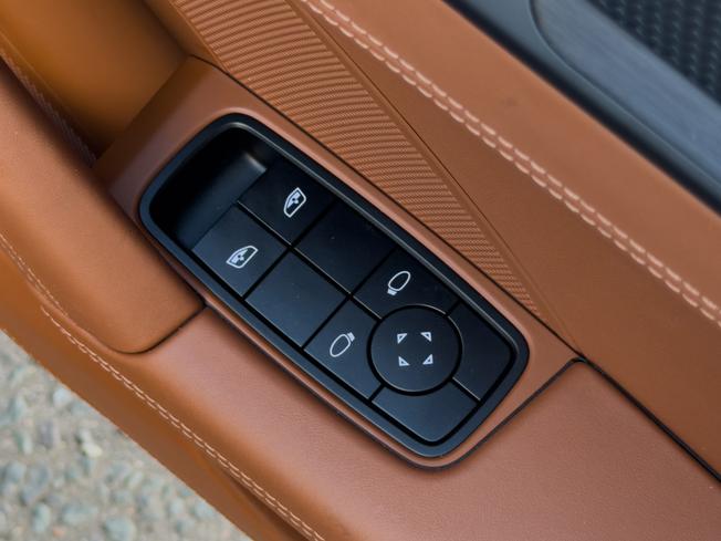 PORSCHE 911 Photo 29