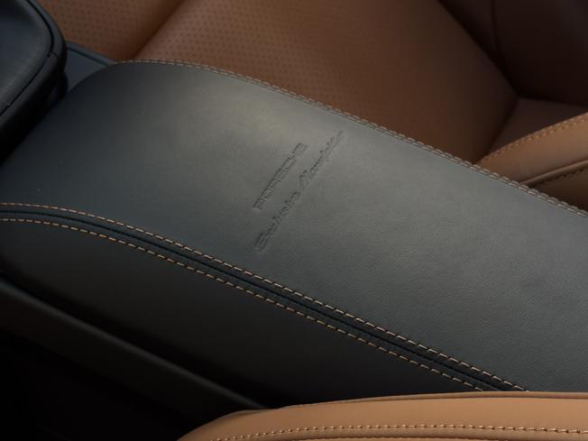 PORSCHE 911 Photo 37