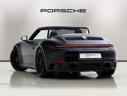 PORSCHE 911 Photo 2