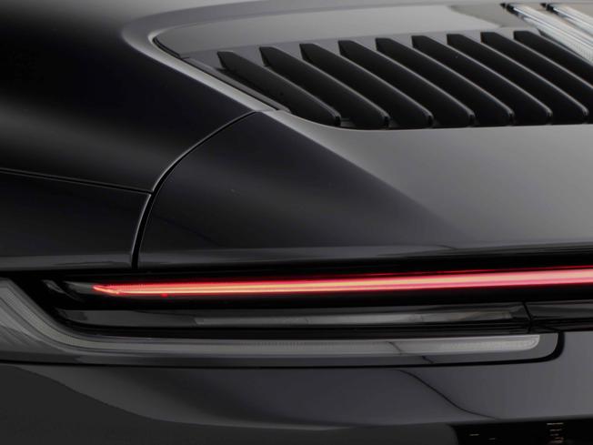 PORSCHE 911 Photo 22