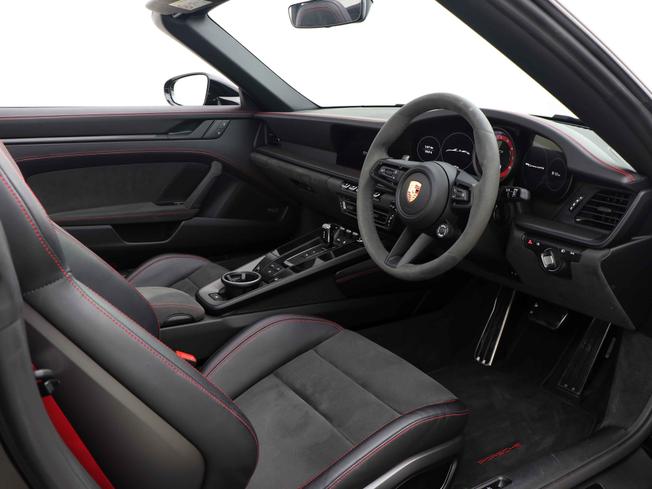 PORSCHE 911 Photo 30