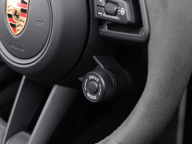 PORSCHE 911 Photo 35