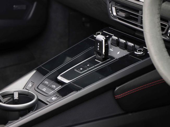 PORSCHE 911 Photo 38