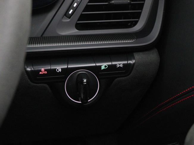 PORSCHE 911 Photo 40