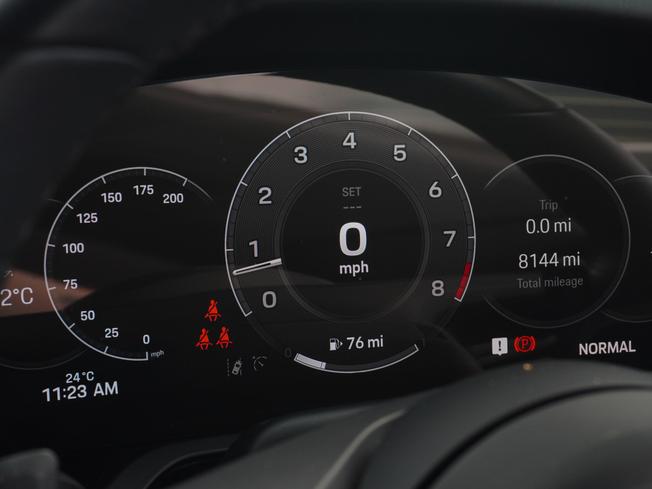 PORSCHE 911 Photo 21