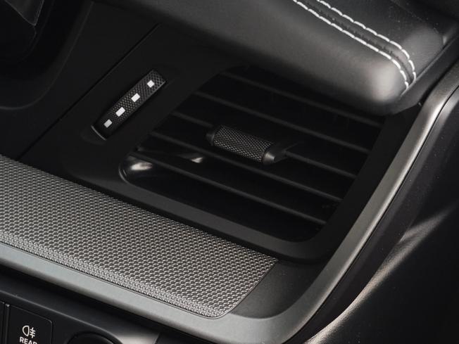 PORSCHE 911 Photo 31