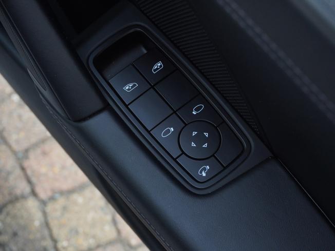 PORSCHE 911 Photo 37