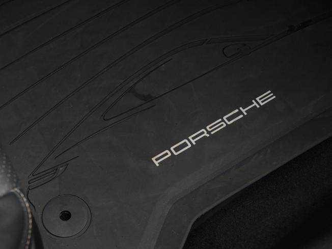 PORSCHE 911 Photo 40