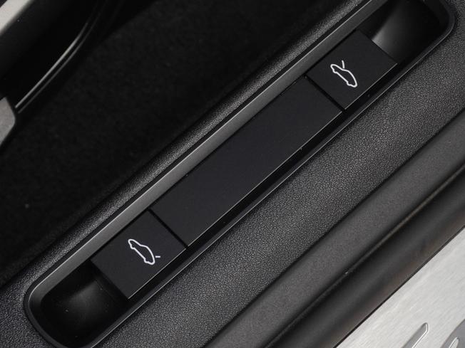 PORSCHE 911 Photo 43