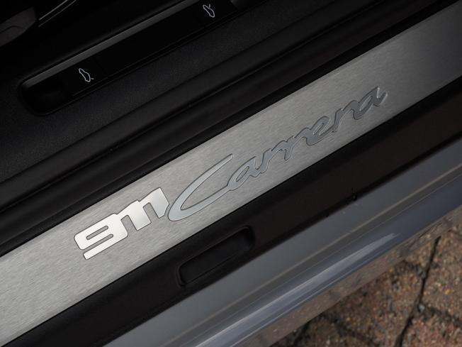 PORSCHE 911 Photo 46