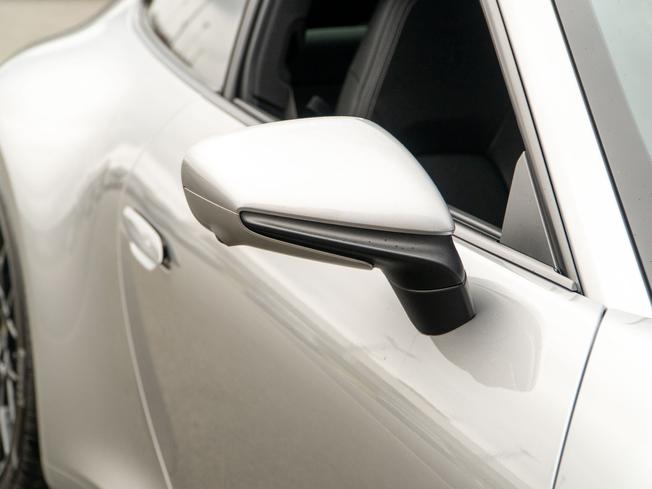 PORSCHE 911 Photo 22