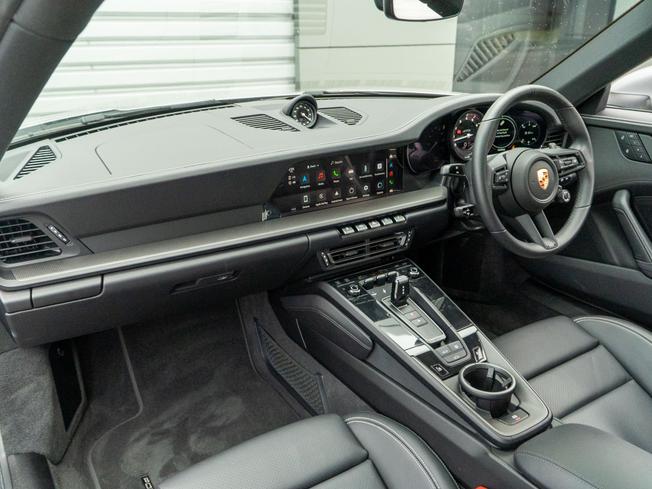 PORSCHE 911 Photo 3