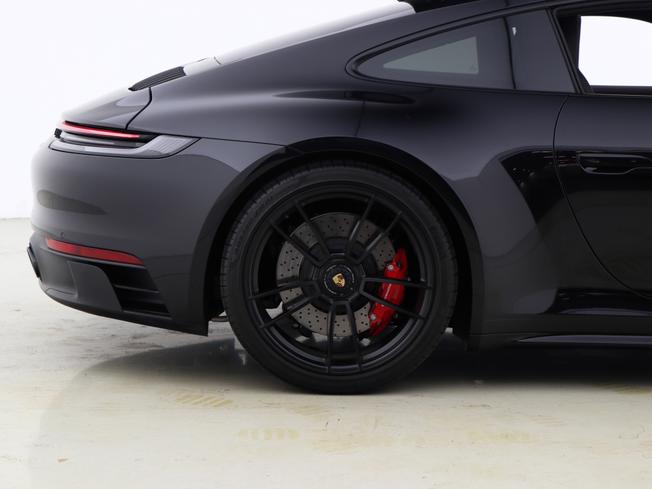 PORSCHE 911 Photo 16