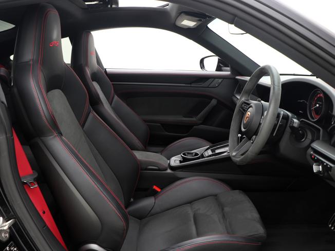 PORSCHE 911 Photo 24