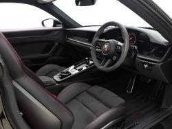 PORSCHE 911 Photo 3